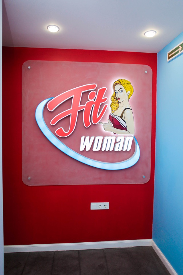 Фитнес-клуб "FITWOMAN"